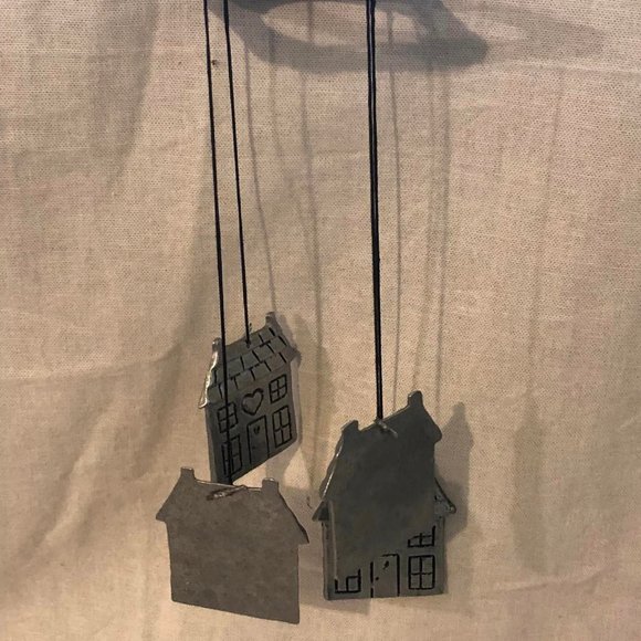 Metal House Wnidchimes - Picture 8 of 9